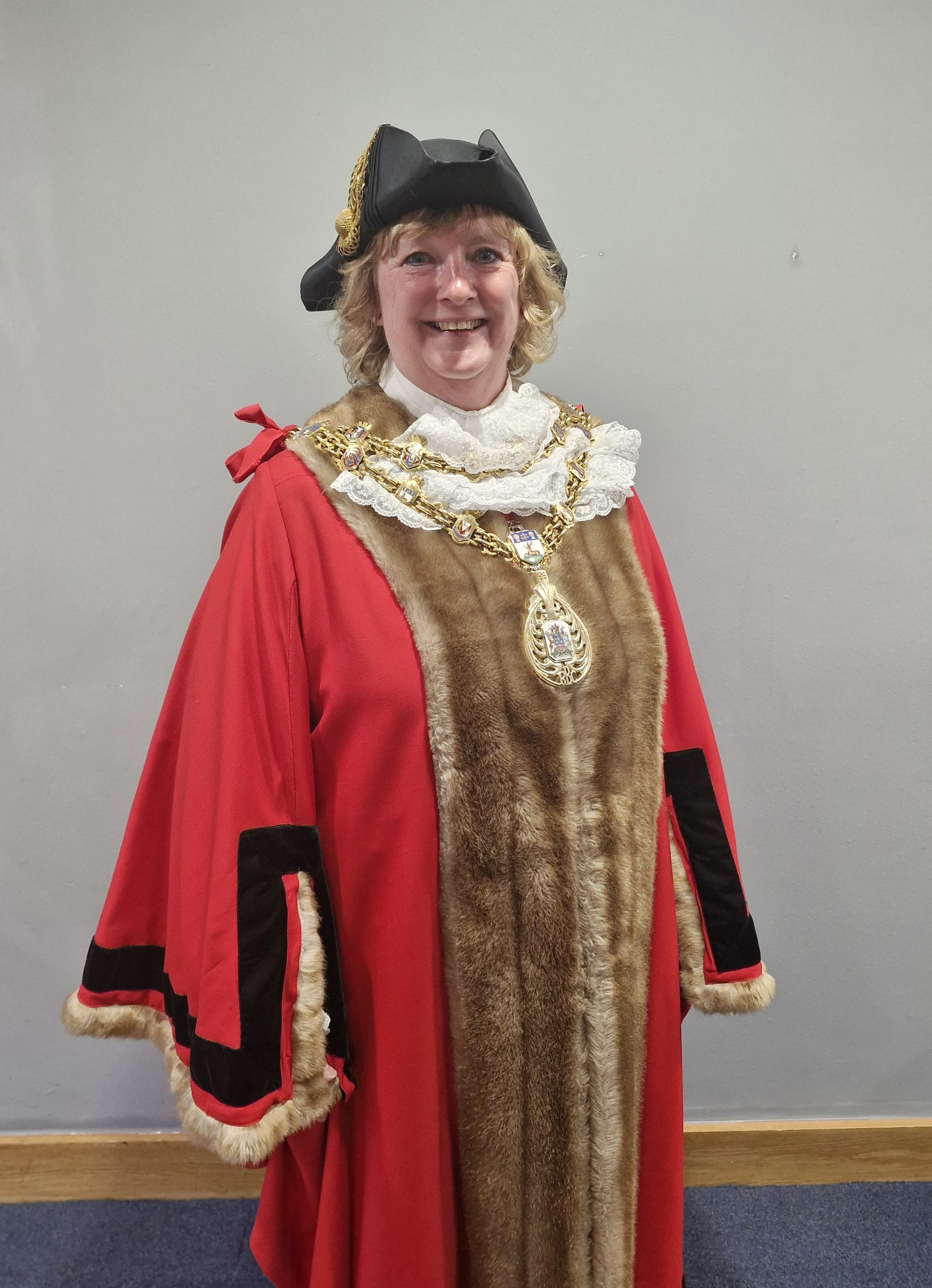 Mayor councillor michelle smith min