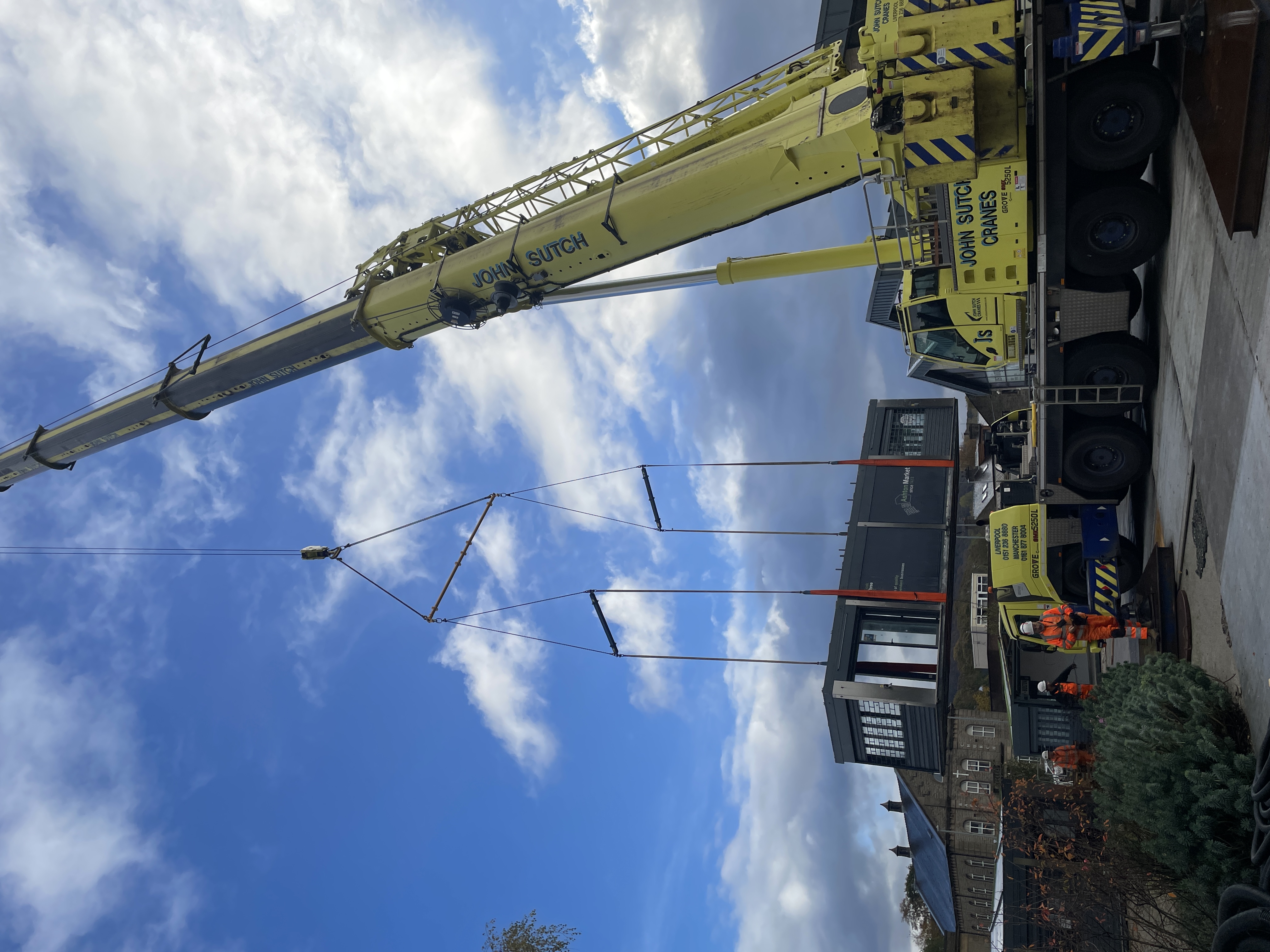 crane lifting kiosks
