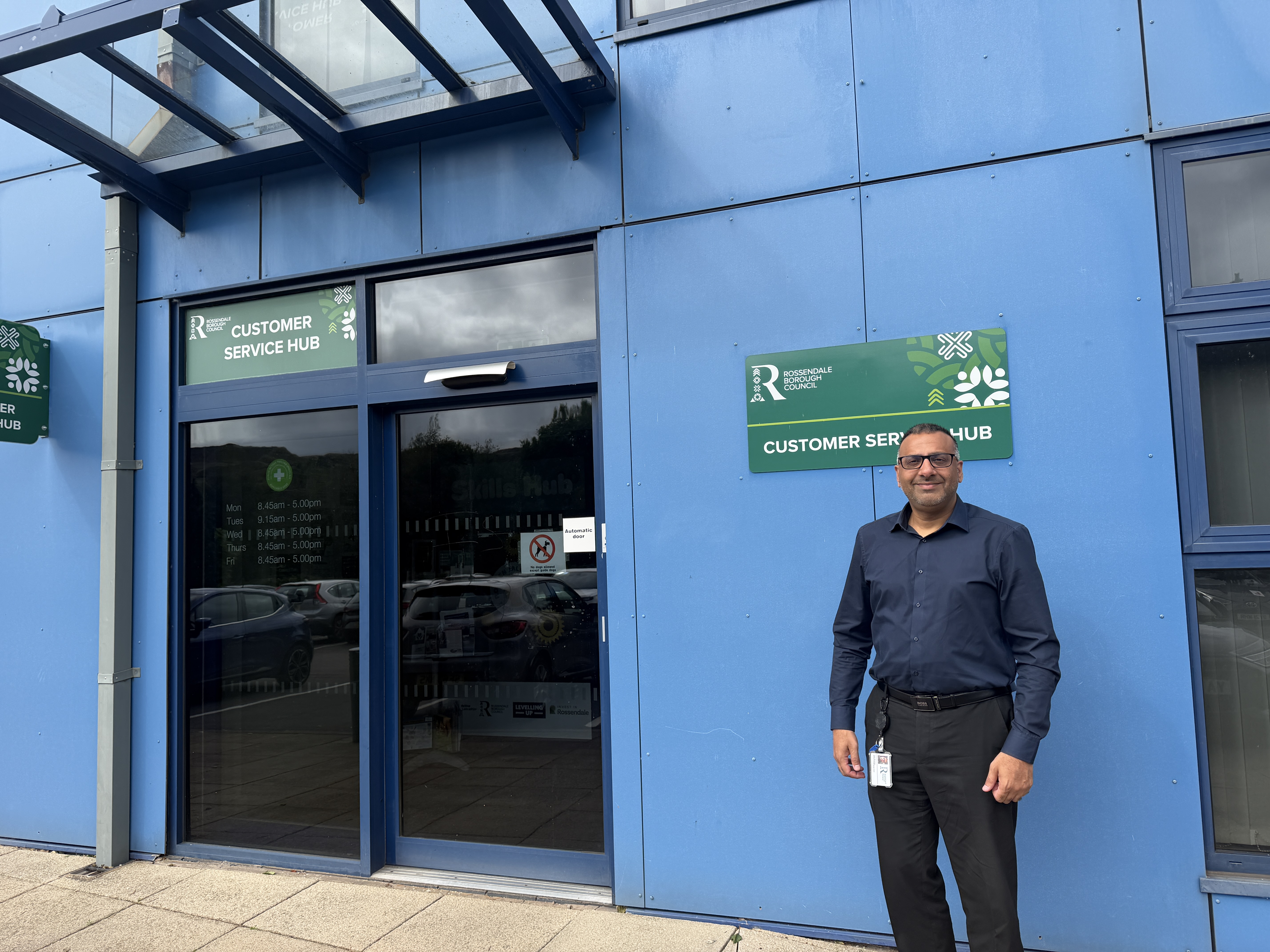 Tariq Mushtaq, Customer Service Hub