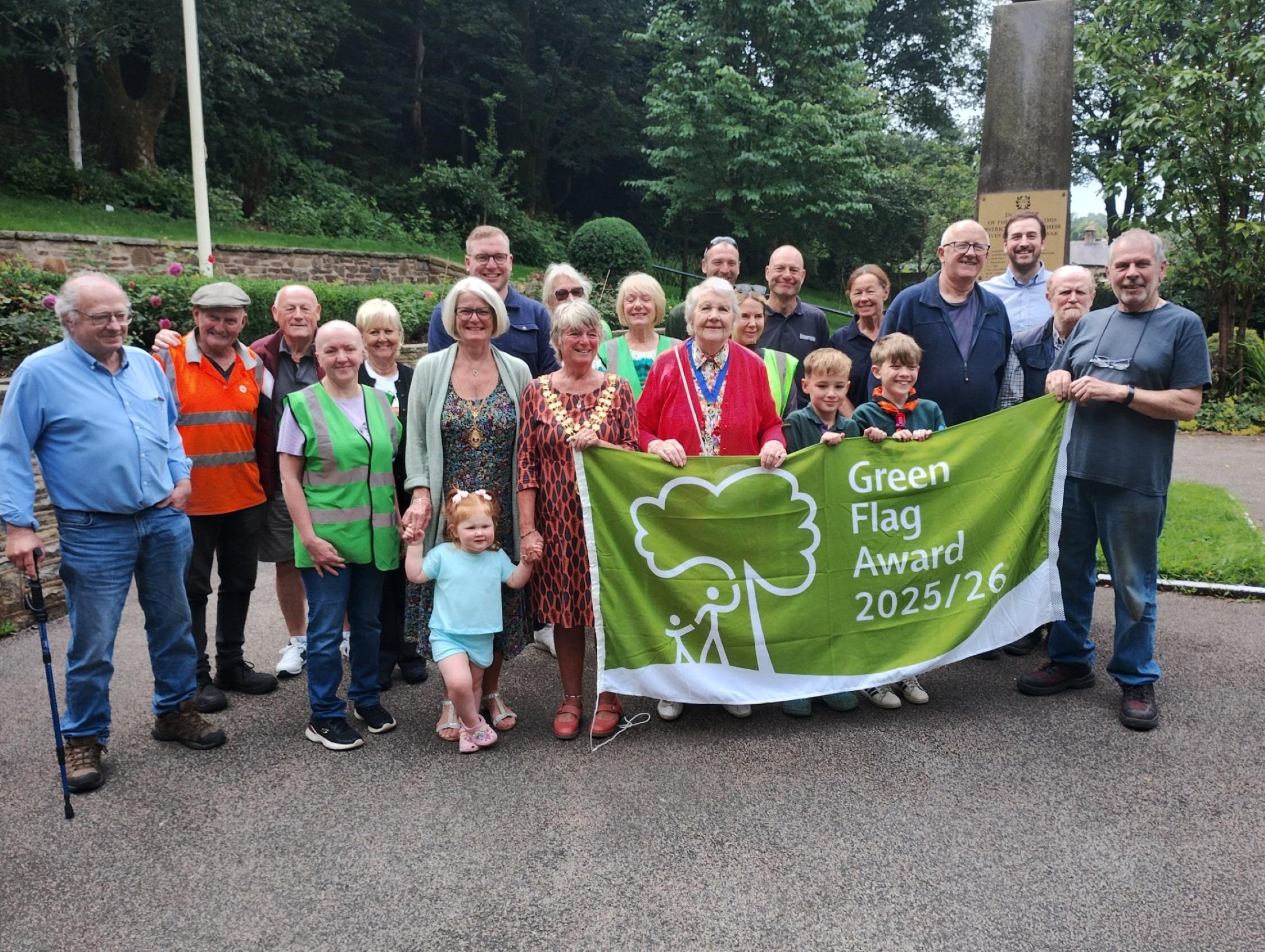 Whitworth memorial gardens green flag 202526 people min